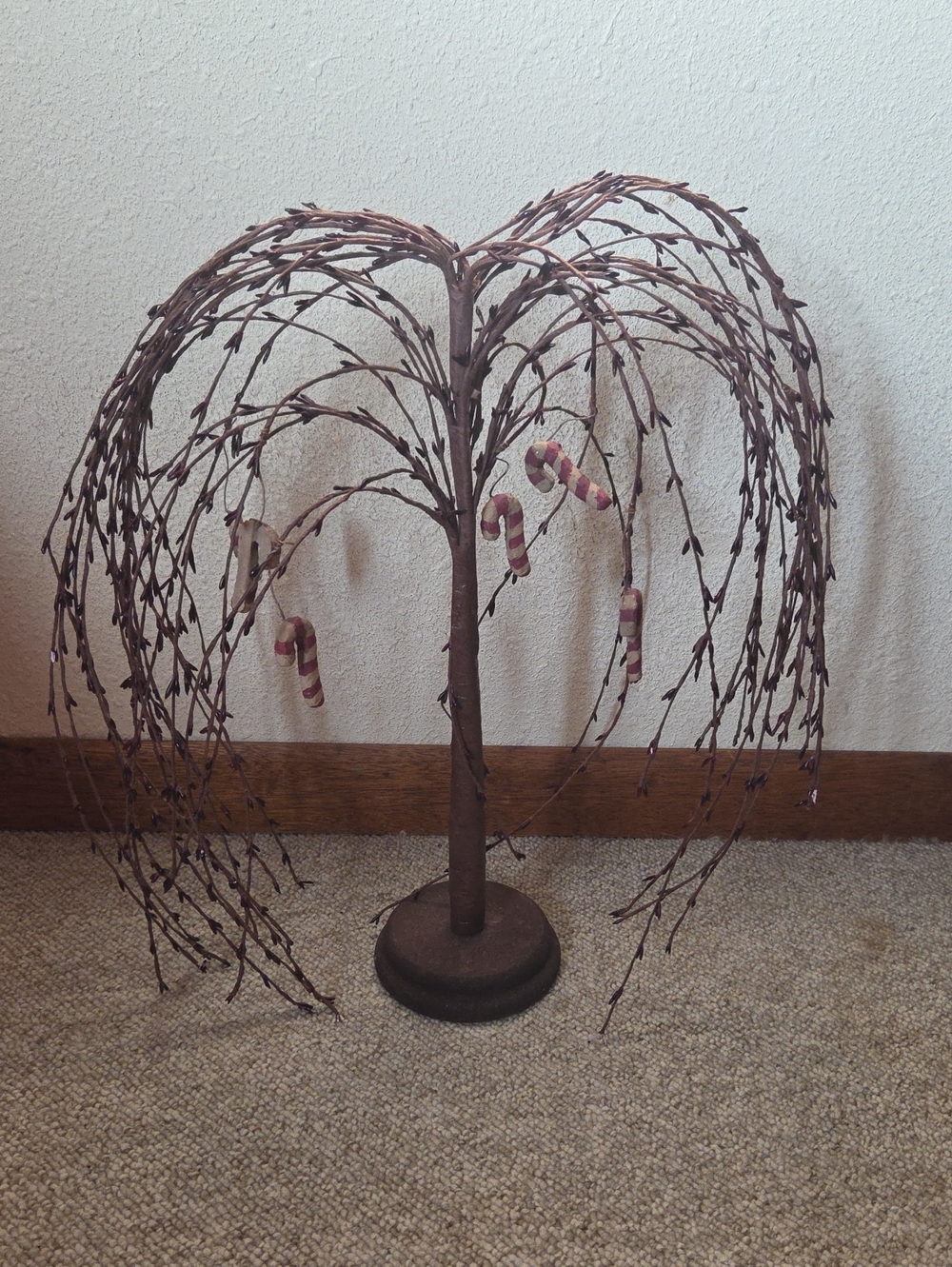 Source Unknown Brown Rustic Weeping Willow Table Sculpture
